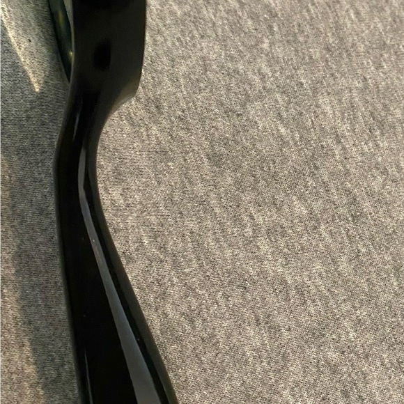 Thick Magnifying Glass - Picture 3 of 3